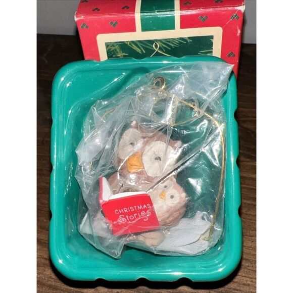 Hallmark  Ornament Happy Christmas to Owl dated 1986 - Picture 2 of 7